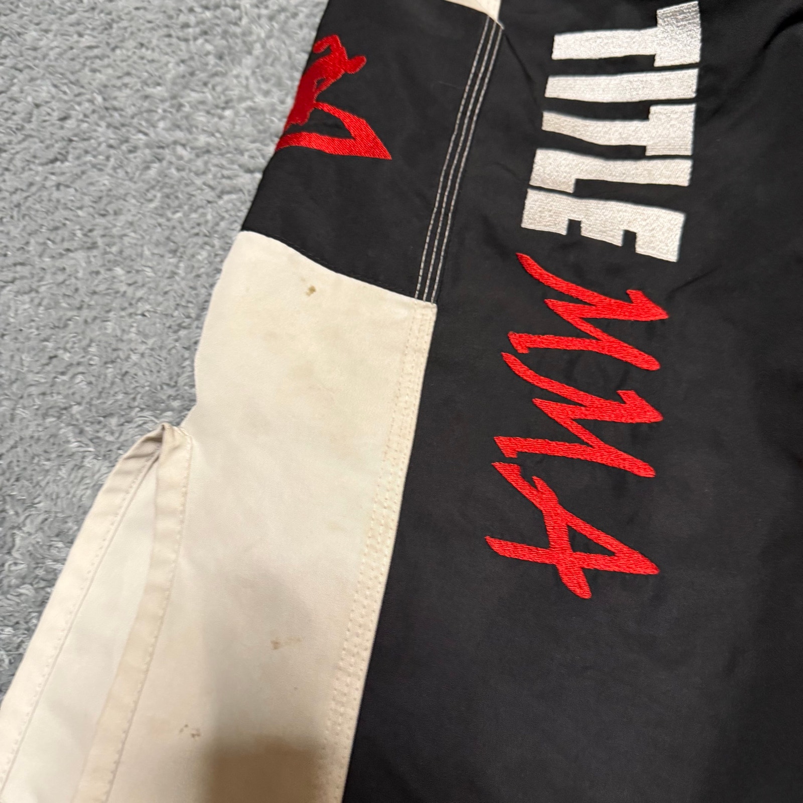 Title Mma Wrestling Shorts Mens Medium Black White *Stains — image 3 of 8